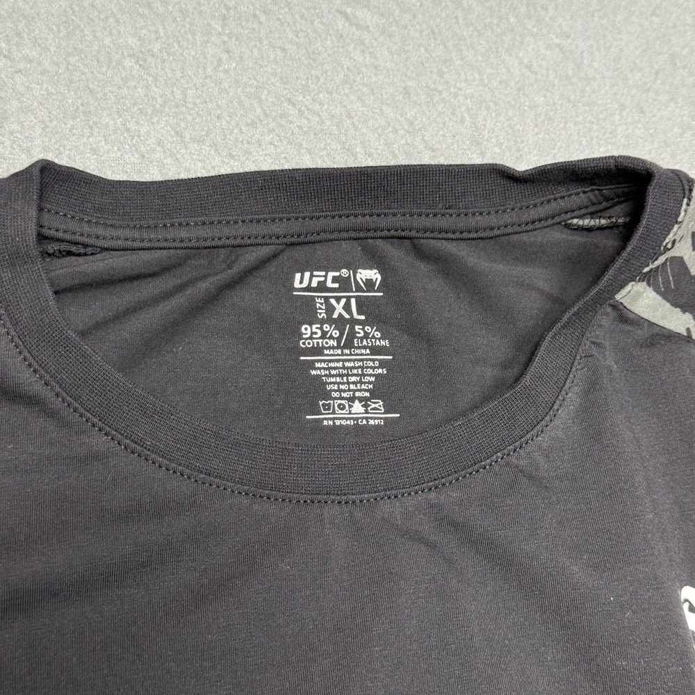 UFC Venum Mens XL Long Sleeve Shirt Black Camo MMA Athletic Tee Performance - Picture 3 of 8